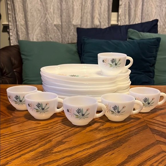 Other - 1950s Federal Milk Glass Snack Set Atomic Flower Plate Cup MCM Retro